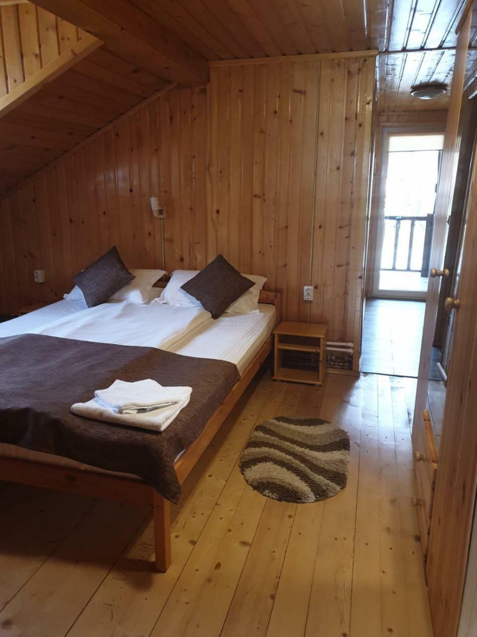 Cabana Sarmis Costesti エクステリア 写真